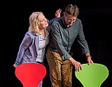 Blütenträume - ein Stück von Lutz Hübner und Sarah Nemitz. Mundartfassung: Kurt Bösch, Bernadette Schürmann (Regie). 31.10.2025 bis 29.11.2025, © Emanuel Ammon - Blütenträume